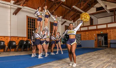 Christina Utley with cheer squad