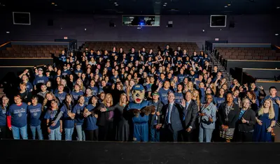 President Quinones, students, staff and faculty at convocation