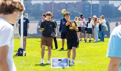 Otter Days preview