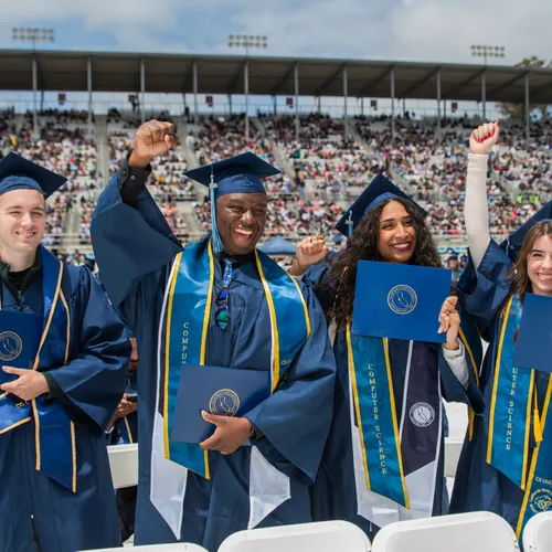 Commencement 2025 group of graduates | M